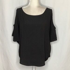 Zenana Lightweight Black Cold Shoulder Blouse Size L